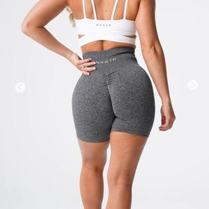 Black Speckled Scrunch Seamless Shorts - NVGTN